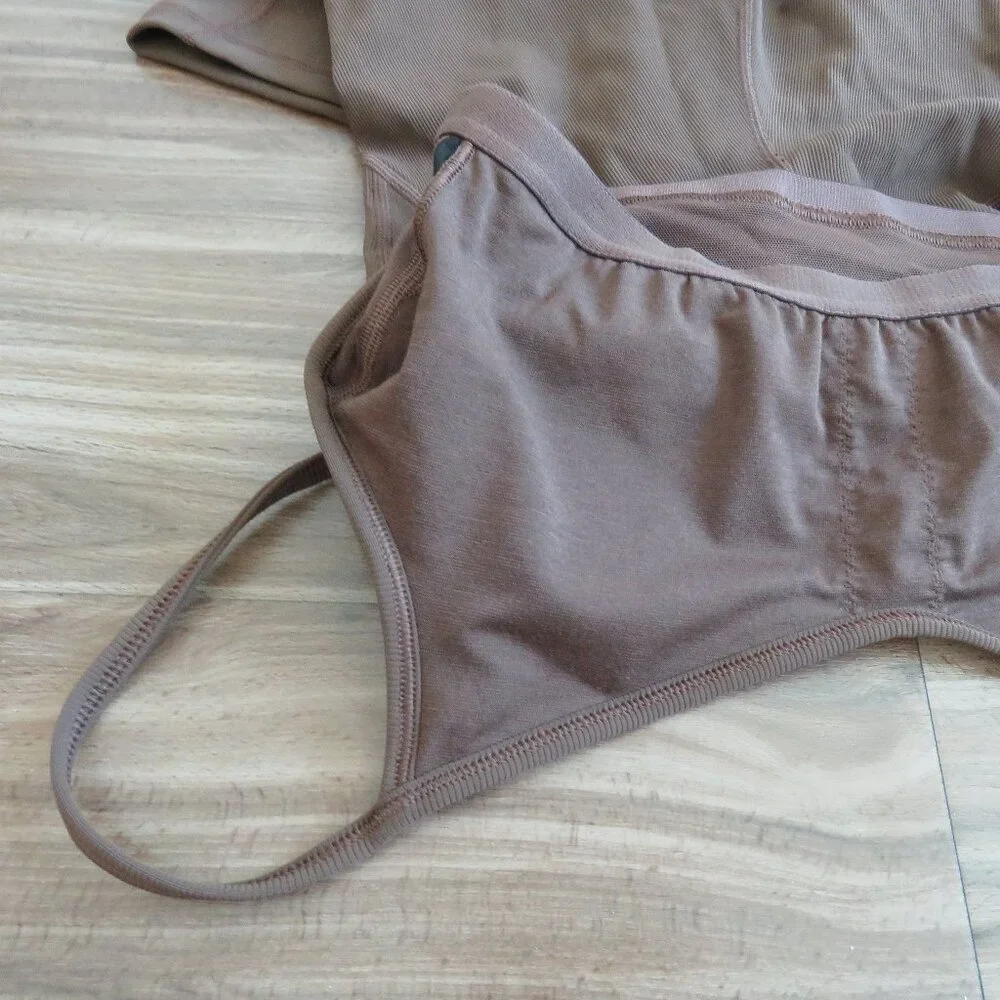LULULEMON Ribbed Contoured Unitard 6" in Java Neutral Athleisure - Size US 6 - Picture 15 of 16
